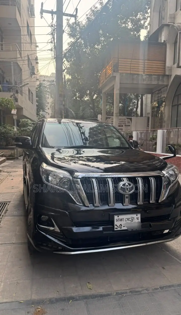 টয়োটা ল্যান্ড ক্রুজার প্রাডো ২০১১ ব্ল্যাক