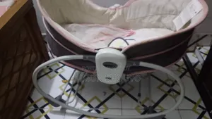 Mastela 5 in 1 Rocker & Bassinet for Sale (Good Condition)