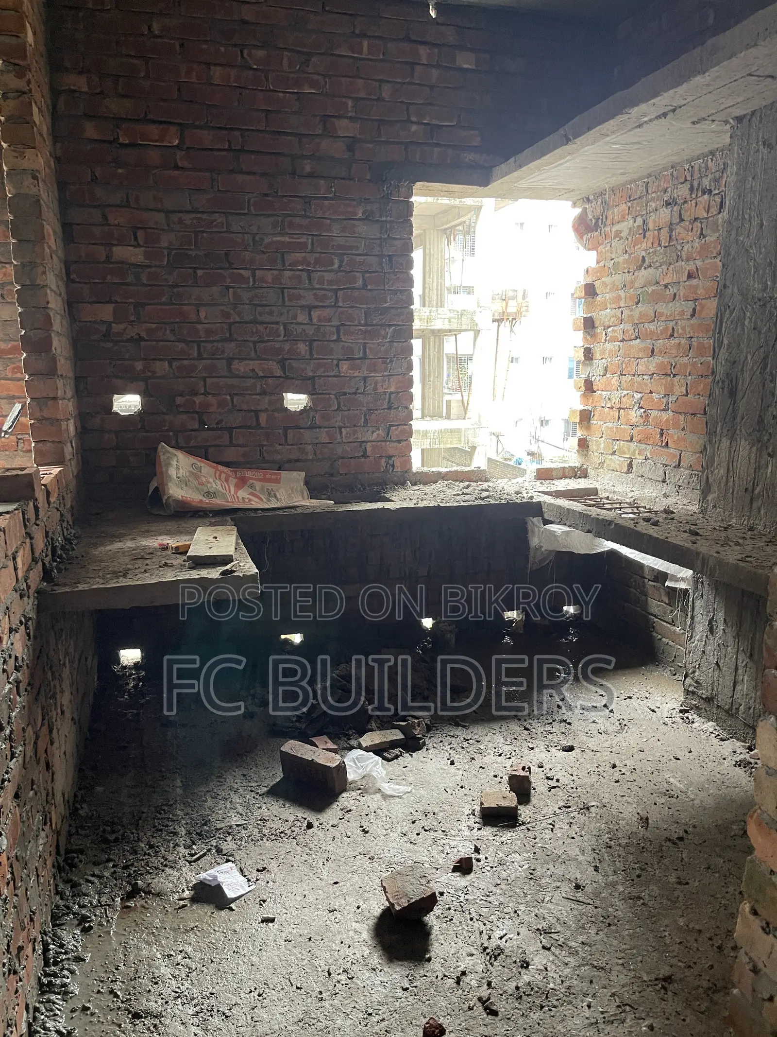 4-bedroom Apartment in Eke Rupshi Bangla, Mirpur for sale