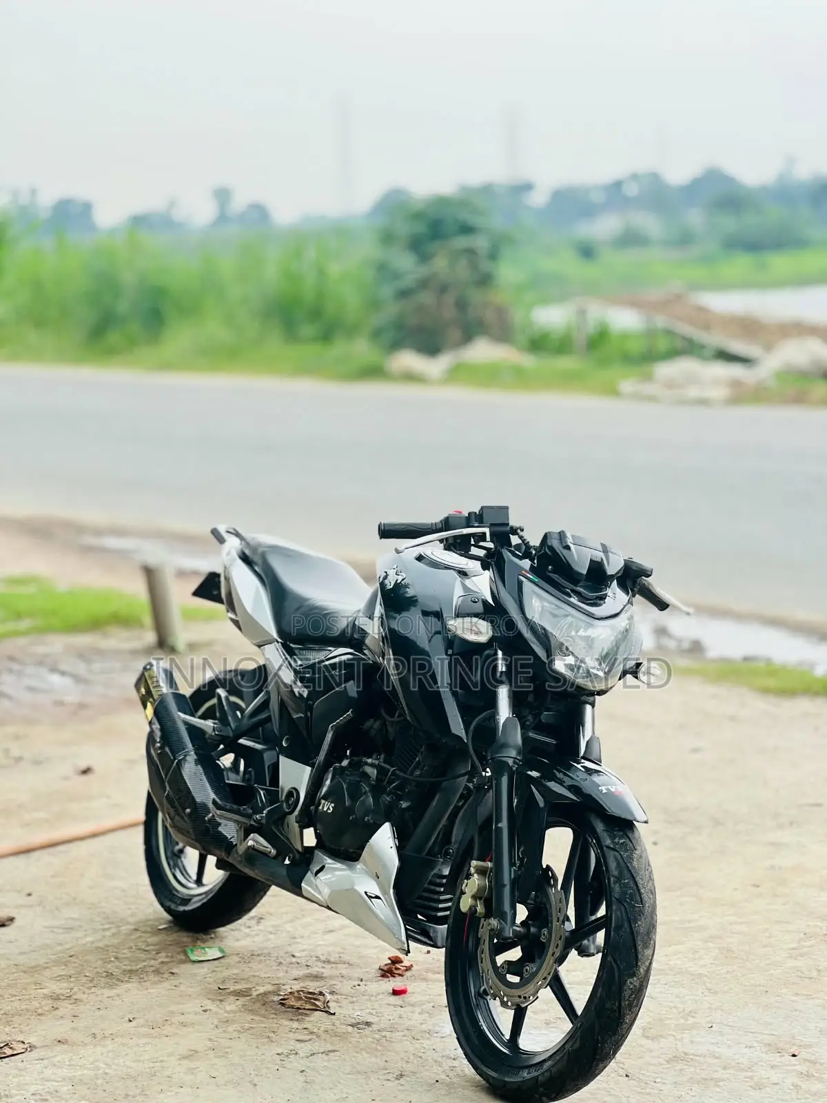 TVS Apache RTR 160 4V 2021 Black