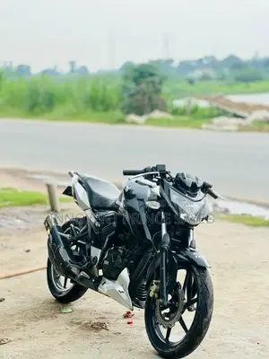 টিভিএস অ্যাপাচি আরটিআর ১৬০ ৪ভি ২০২১ ব্ল্যাক