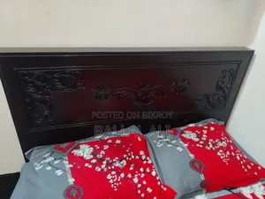 ছোট বক্স খাট