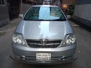 টয়োটা করোল্লা ২০০৩ রূপালী