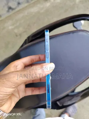 অ্যাপল আইফোন ১২ ১২৮ জিবি ব্ল্যাক