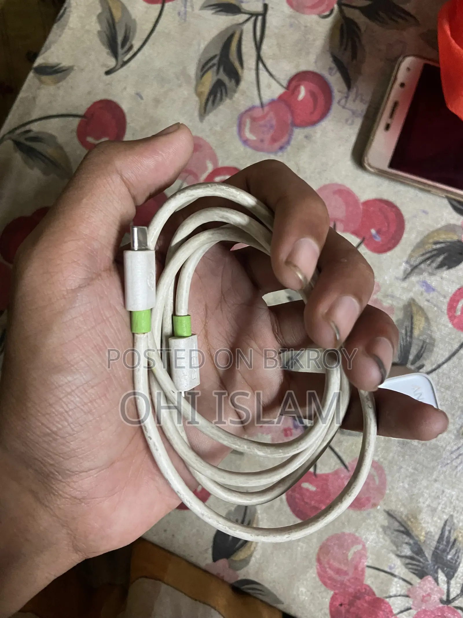 Anker 30 Watt Charger With Cable