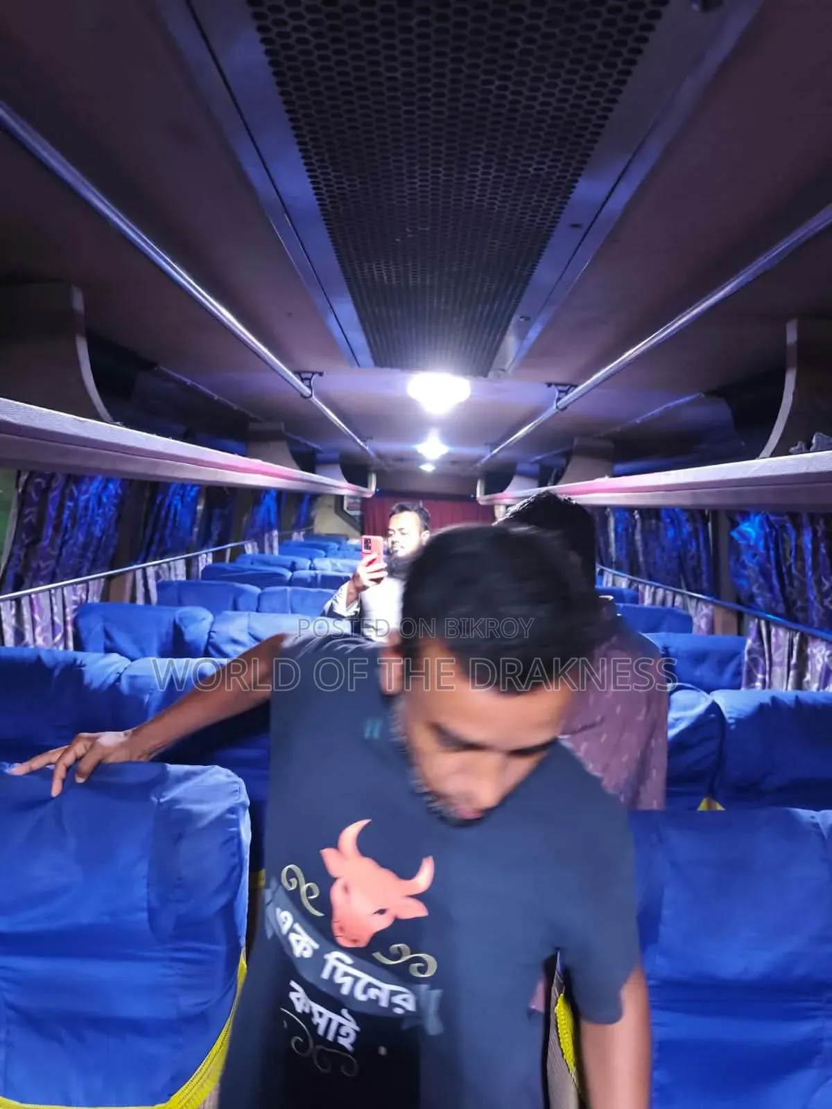 অশোক লেল্যান্ড হাইবাস ২০১৯ সাদা