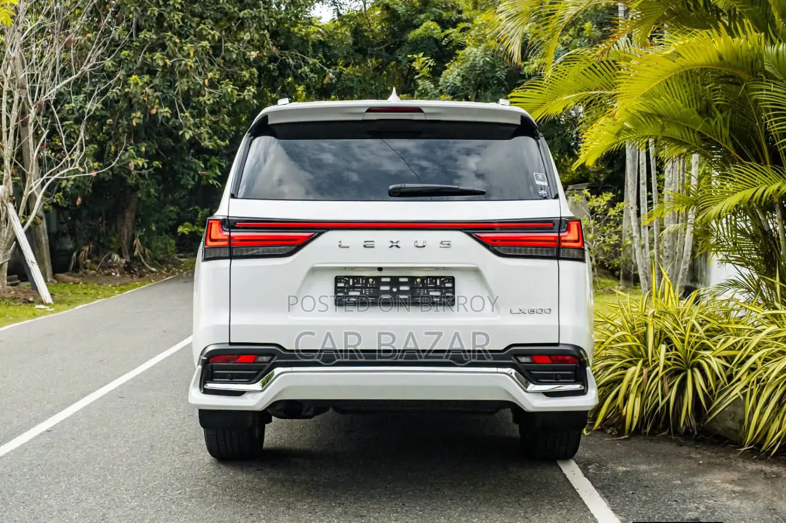 New Lexus LX 600 2022 White