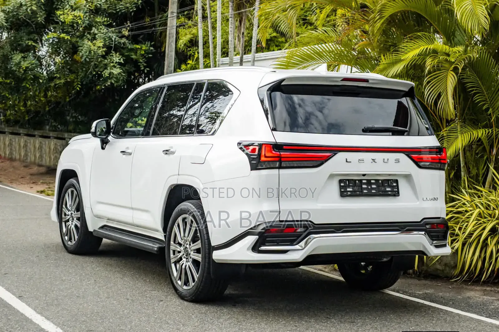 New Lexus LX 600 2022 White