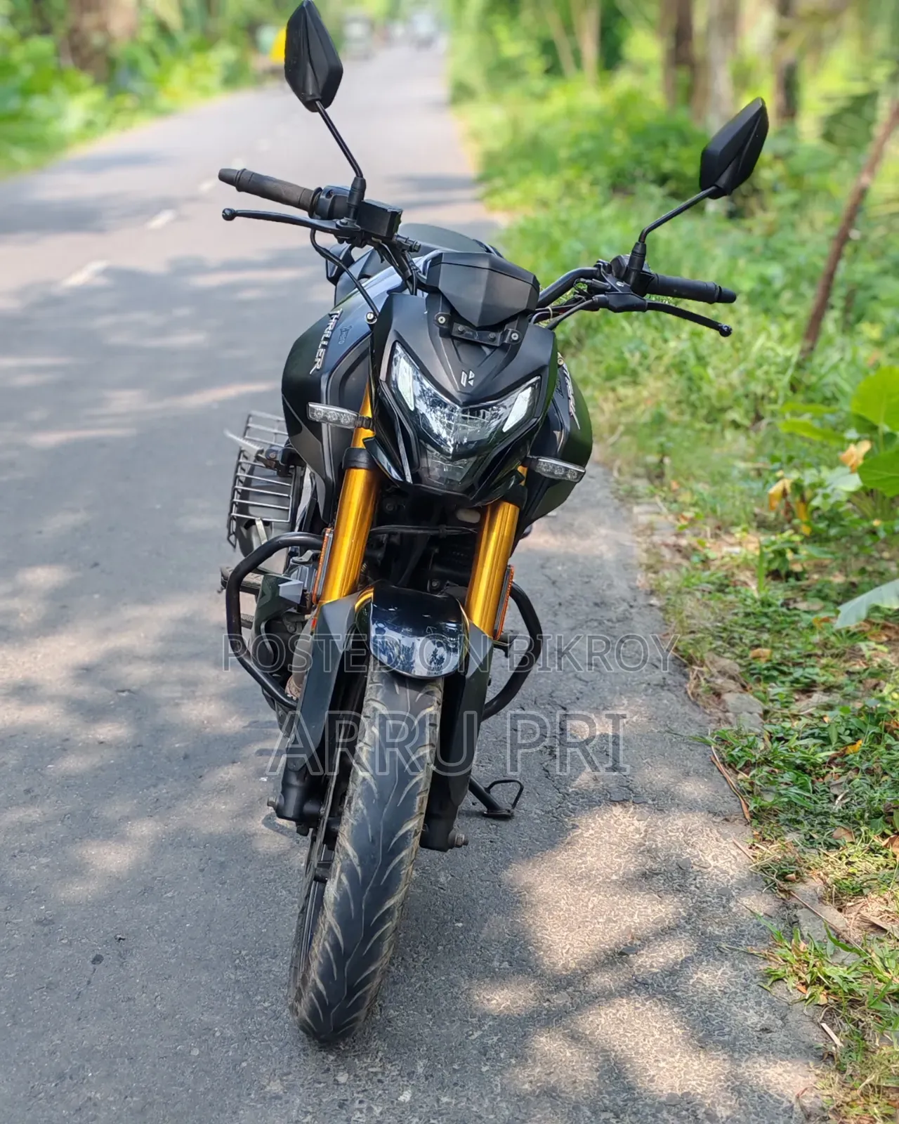 Hero Thriller 160R 4V 2024 Black