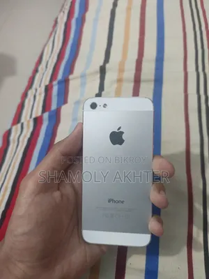 অ্যাপল আইফোন ৫এস ৬৪ জিবি গোল্ড