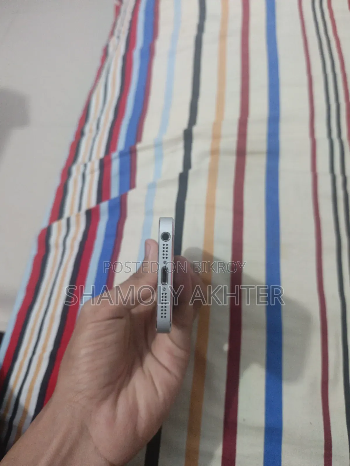 অ্যাপল আইফোন ৫এস ৬৪ জিবি গোল্ড