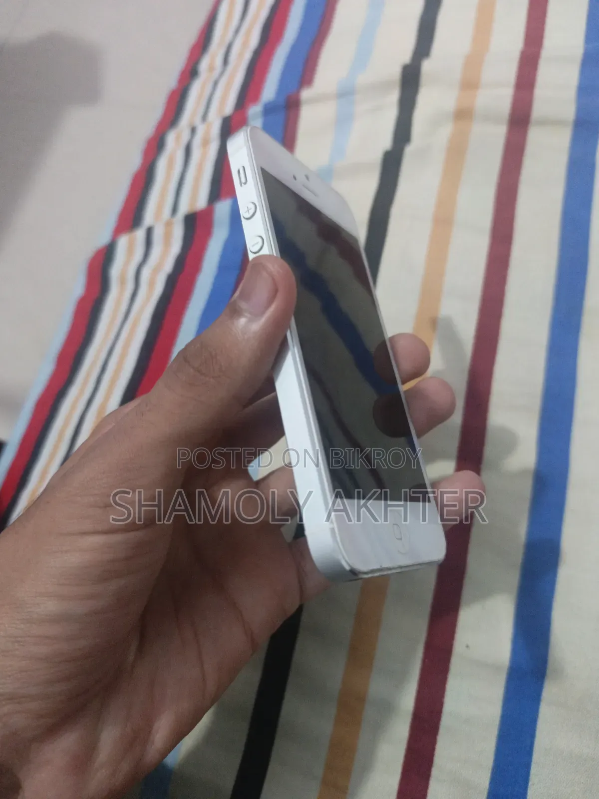 অ্যাপল আইফোন ৫এস ৬৪ জিবি গোল্ড
