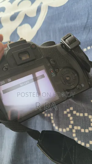 Canon Eos 500D DSLR