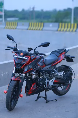 বাজাজ পালসার এন১৬০ ২০২৪ রেড