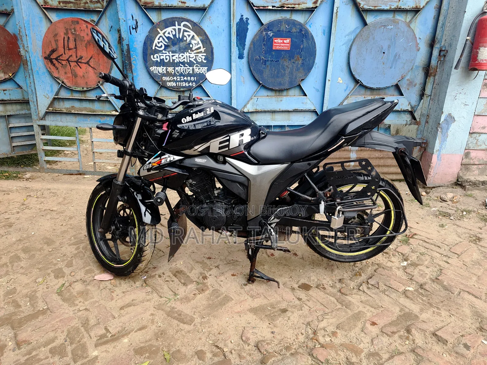 সুজুকি গিক্সার ২০১৮ কালো