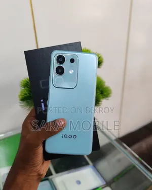 Vivo iQOO Z10x 128 GB Blue