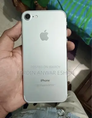 অ্যাপল আইফোন ৭ ৩২ জিবি সিলভার