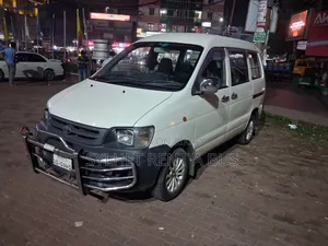 Toyota Noah 2005 White