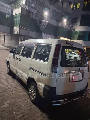 Toyota Noah 2005 White