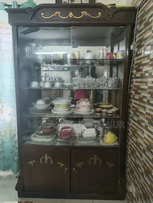 শোকেস-কানাডিয়ান সিজলিং উড