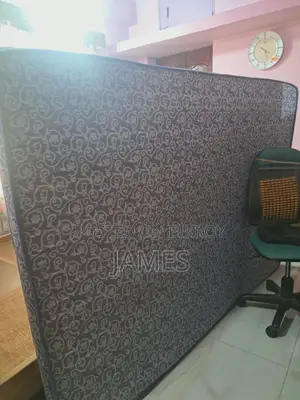 হেলথ ম্যাট্রেস এবং কমফর্টার