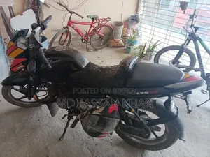 Bajaj Pulsar 135 LS ২০১১ ব্ল্যাক