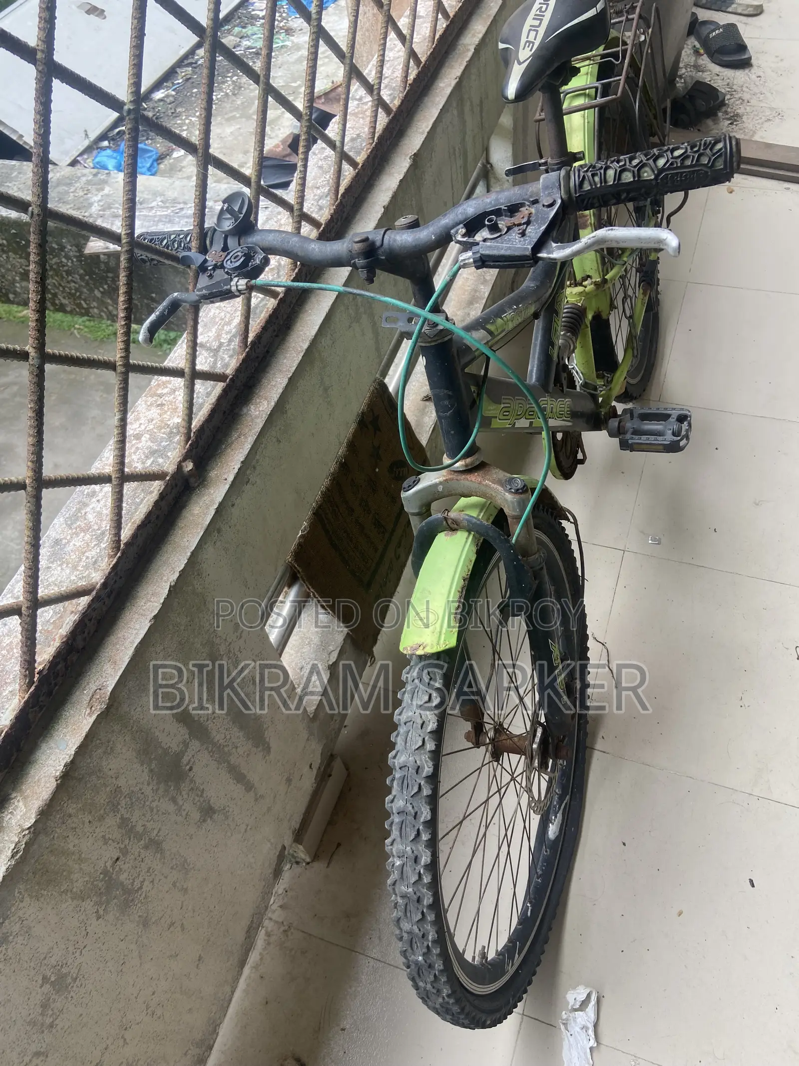 পুরাতন বাইসাইকেল