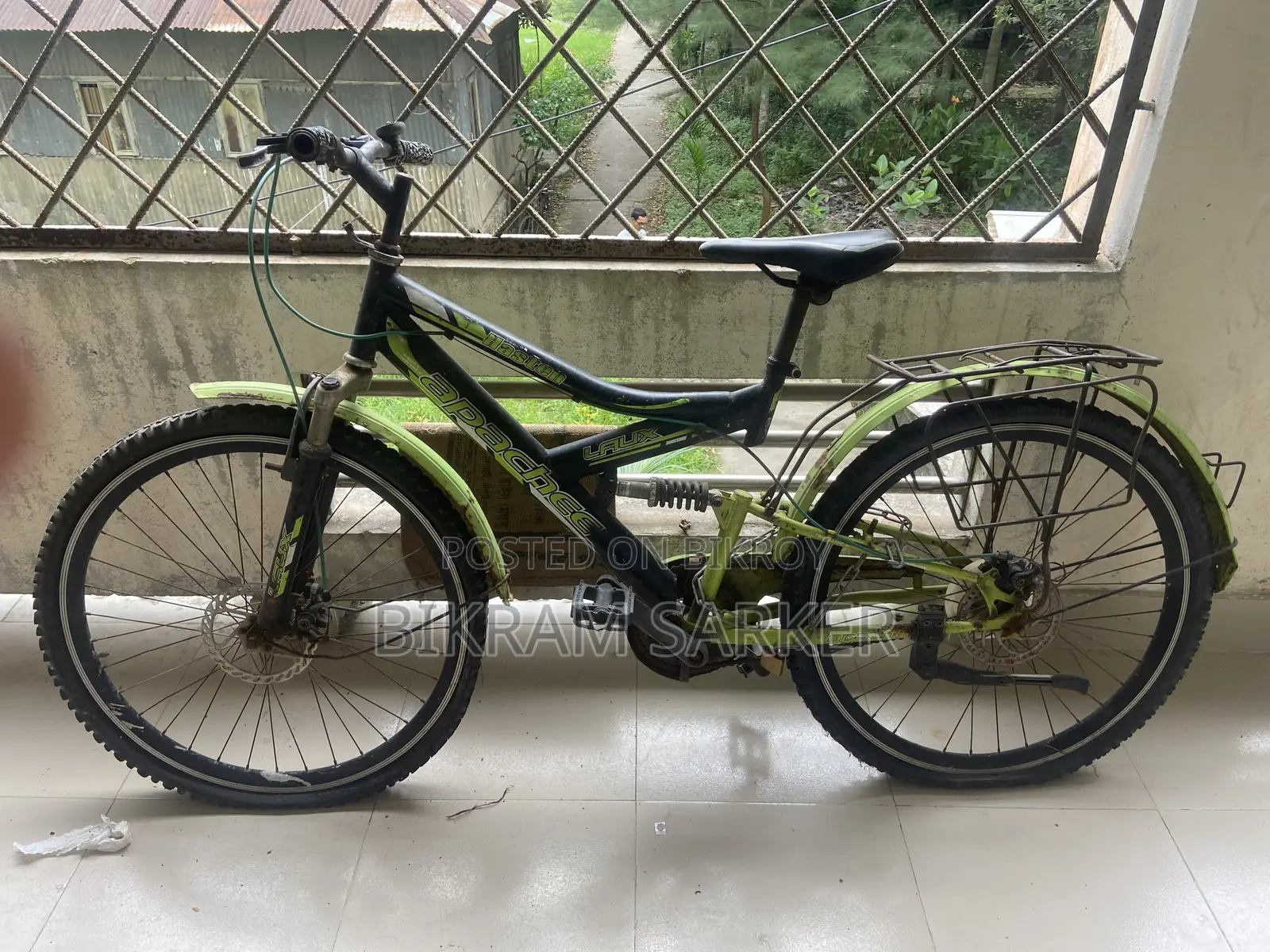 পুরাতন বাইসাইকেল