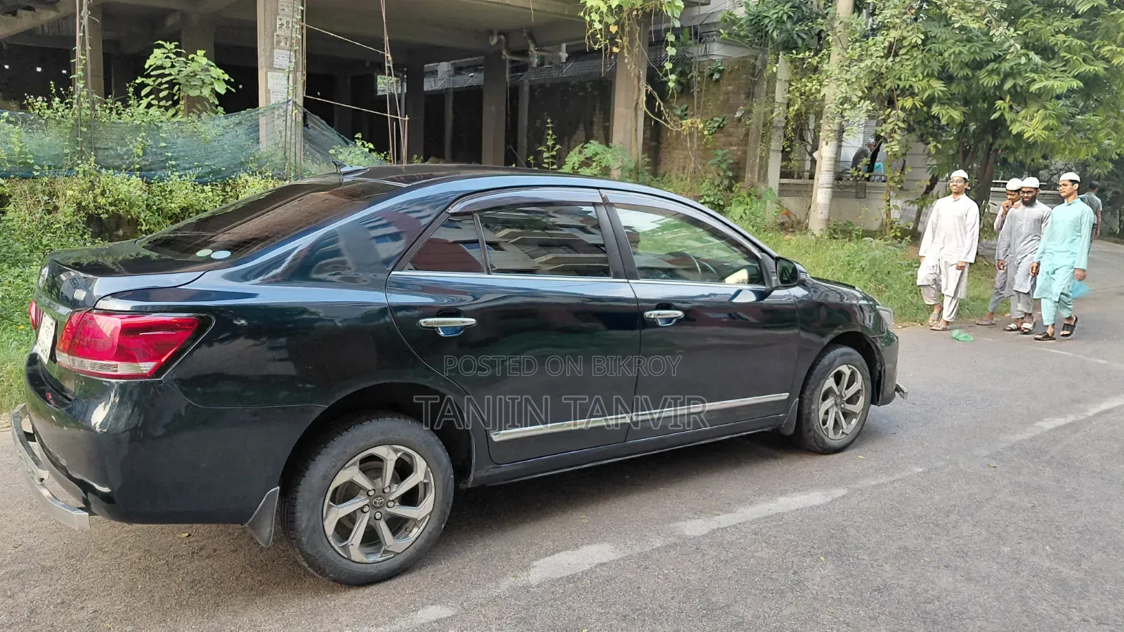 টয়োটা প্রিমিও ২০১৫ ব্লু