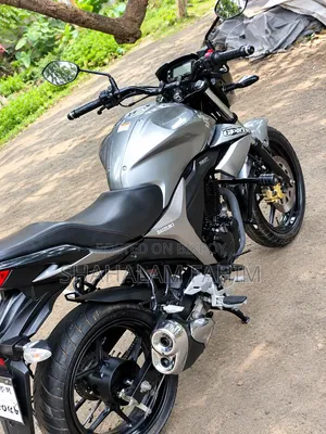 Suzuki Gixxer 2023 Gray