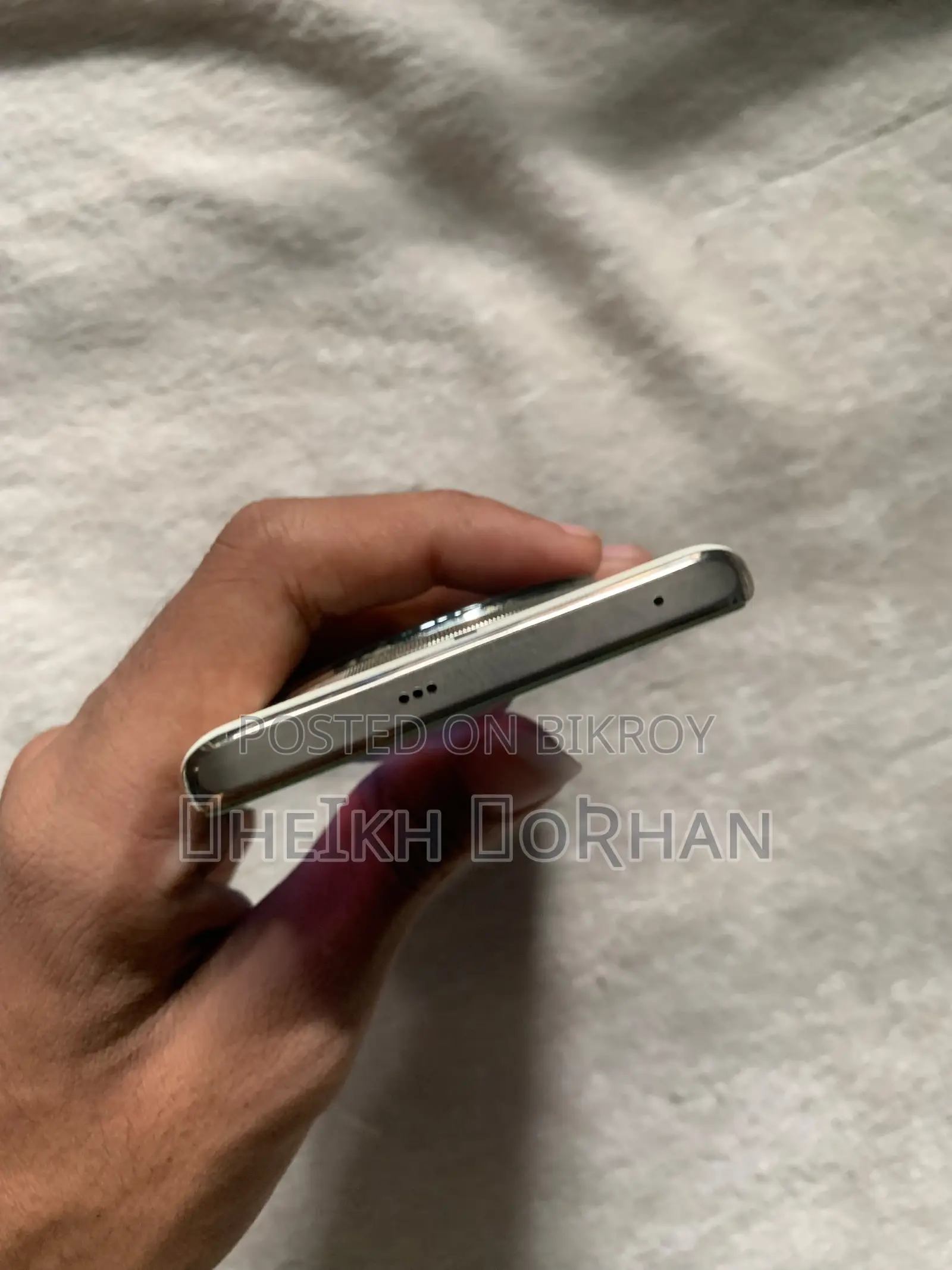 রিয়েলমি ১২ প্রো প্লাস ২৫৬ জিবি রোজ গোল্ড