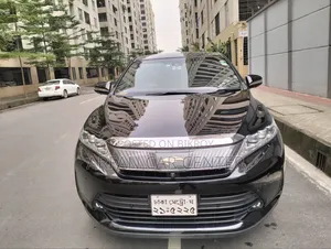 Toyota Harrier 2.5 Hybrid GR Sport 2019 Black
