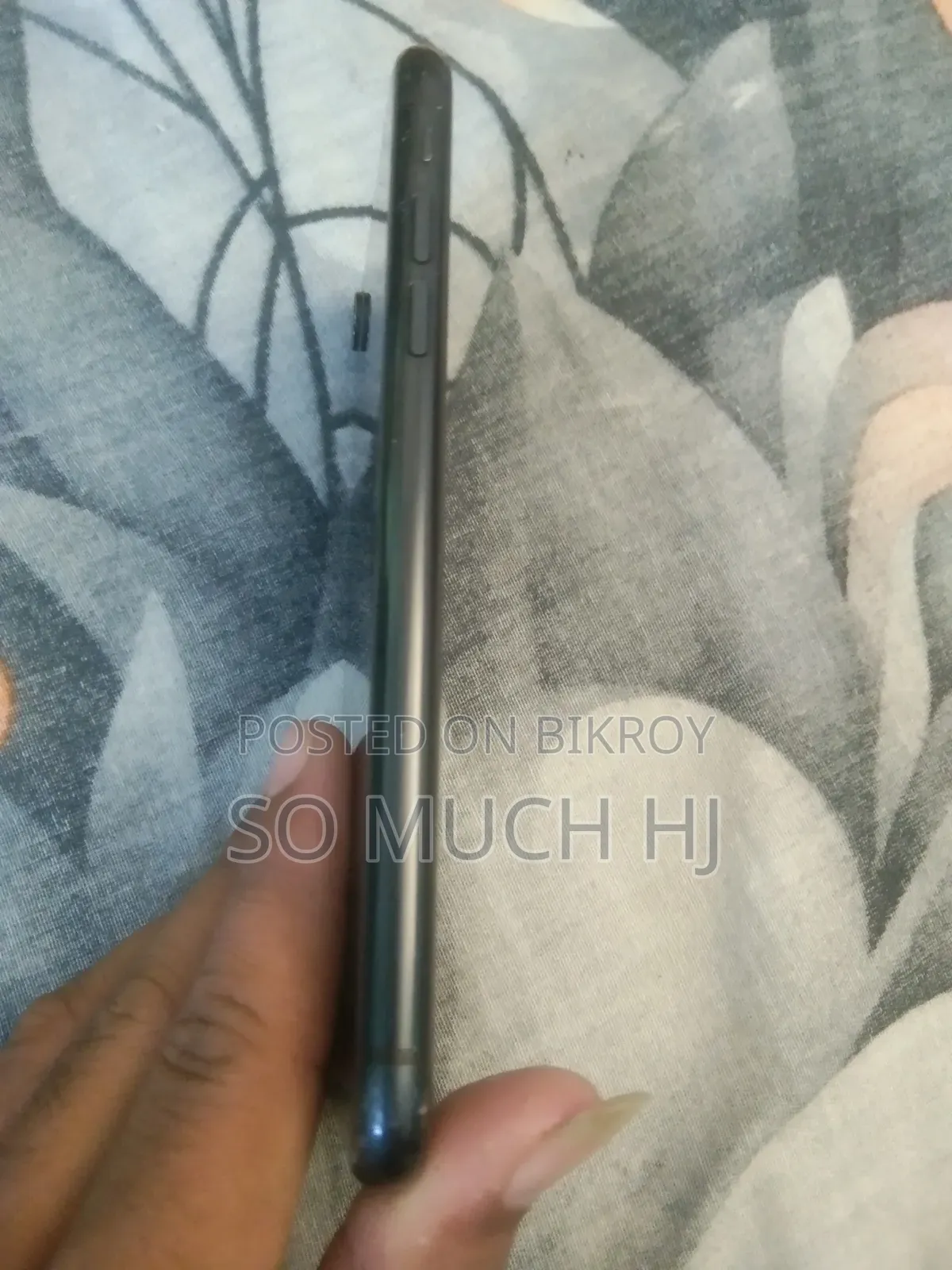 Apple iPhone XR 64 GB Black