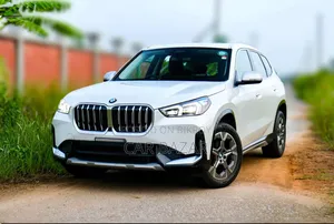 বিএমডব্লিউ এক্স১ এক্সড্রাইভ২৮আই এডব্লিউডি ২০২৩ হোয়াইট