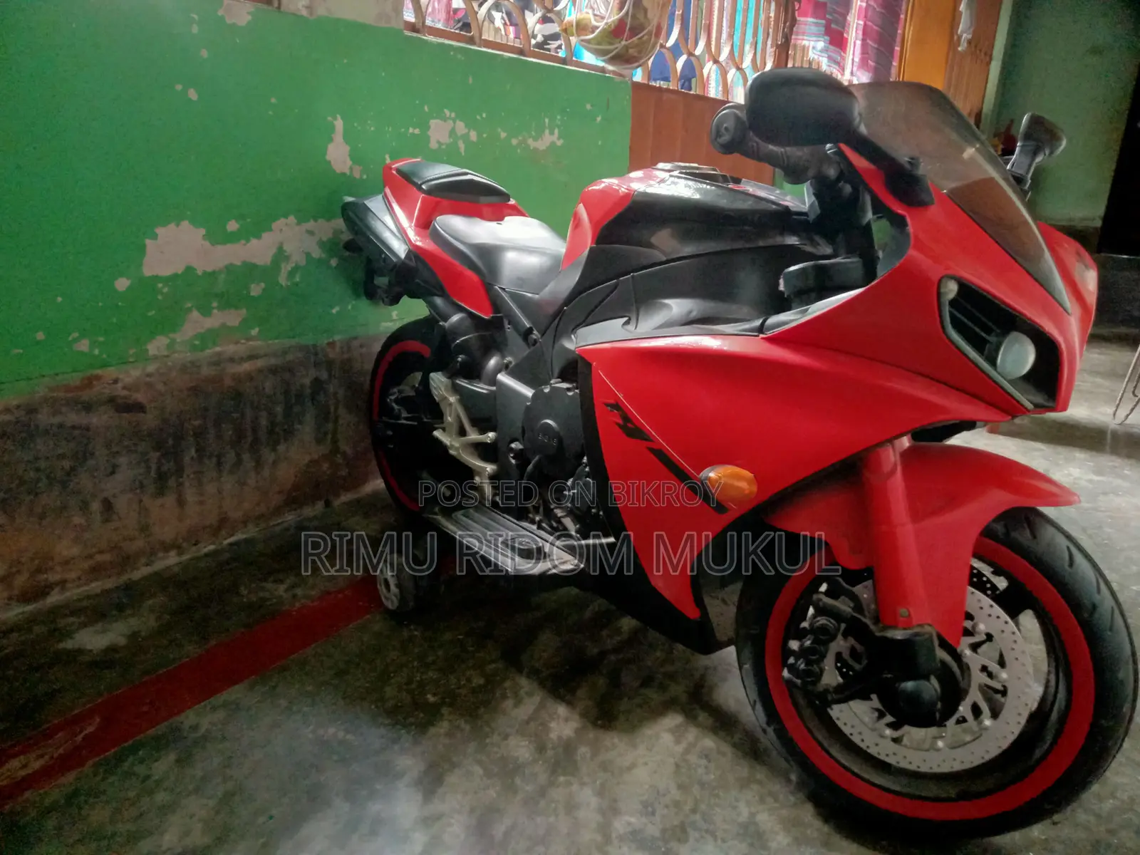 মোটরসাইকেল ২০২০ রেড