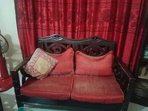 কাঠের সোফা