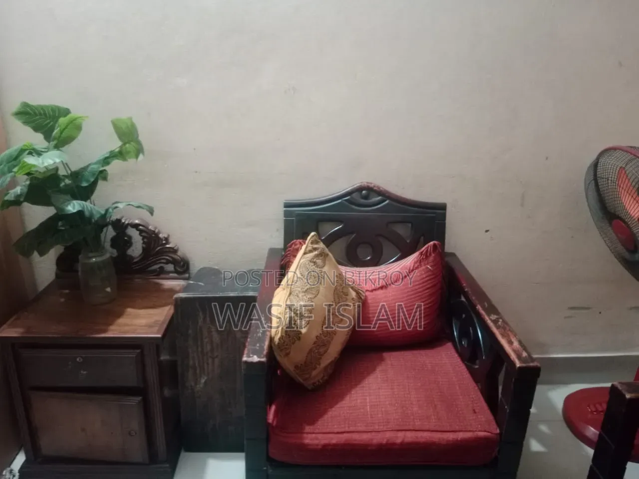 কাঠের সোফা
