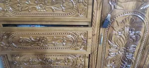 বাসা ছেড়ে দিব তাই বিক্রি করে দিব।