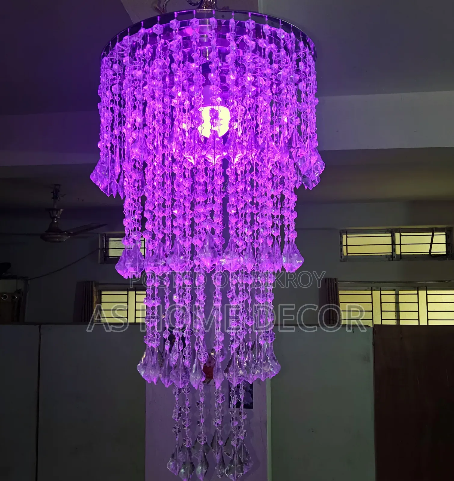 নিউ কোয়ালিটি ঝাড়বাতি ফ্রি সাত কালার একটি লাইট