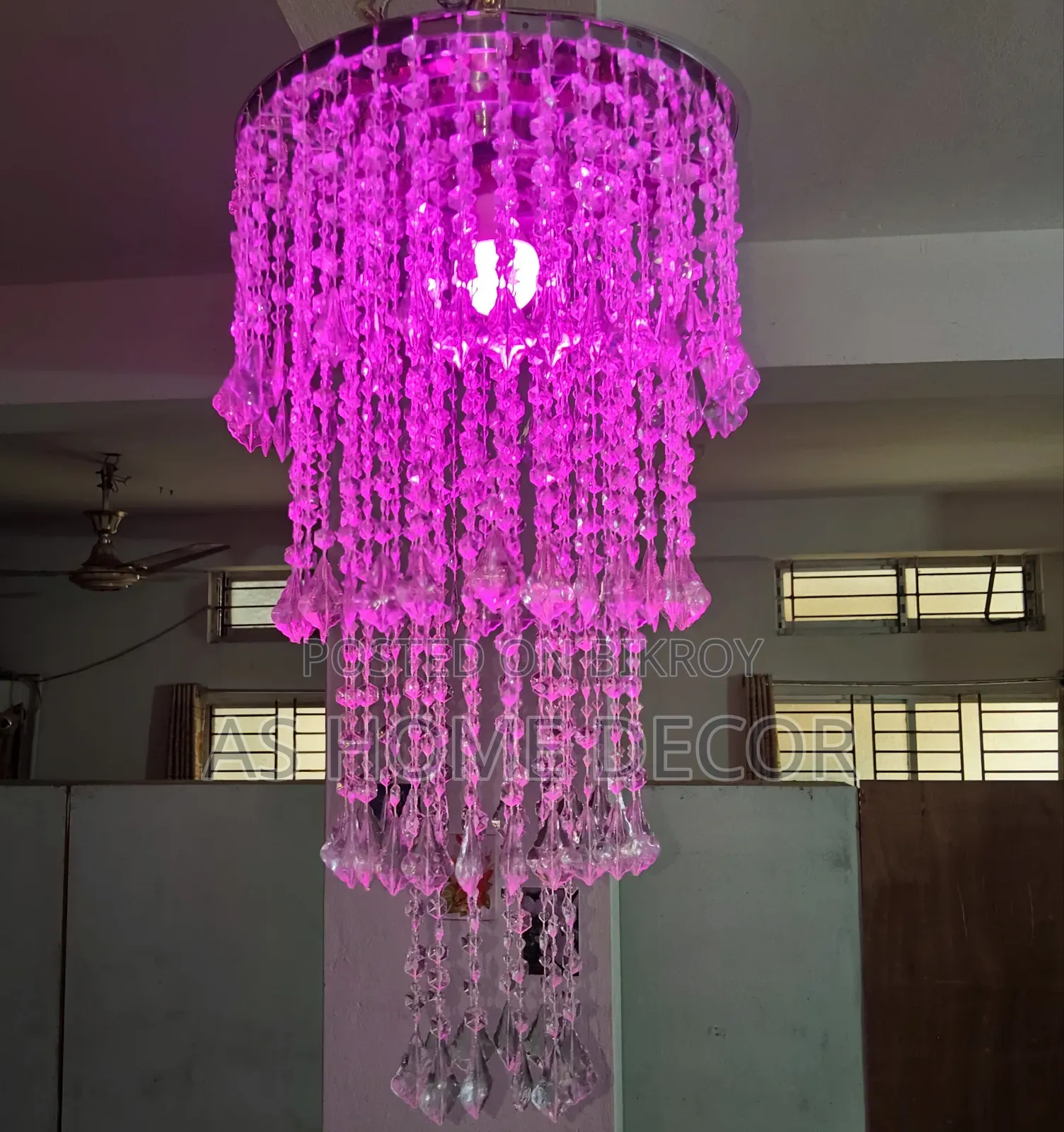 নিউ কোয়ালিটি ঝাড়বাতি ফ্রি সাত কালার একটি লাইট