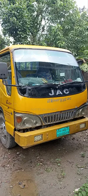 12 Feet Jac Pickup