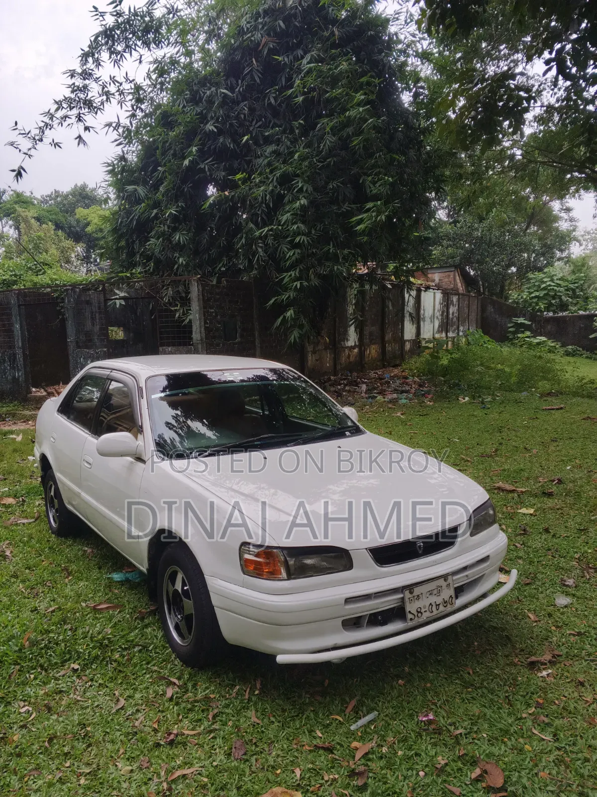 Toyota Corolla Automatic 1995 White