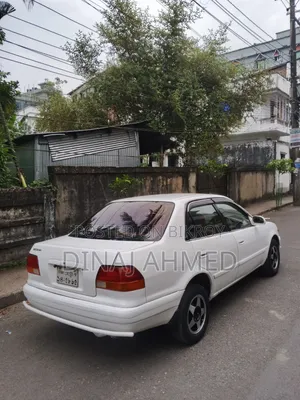 Toyota Corolla Automatic 1995 White
