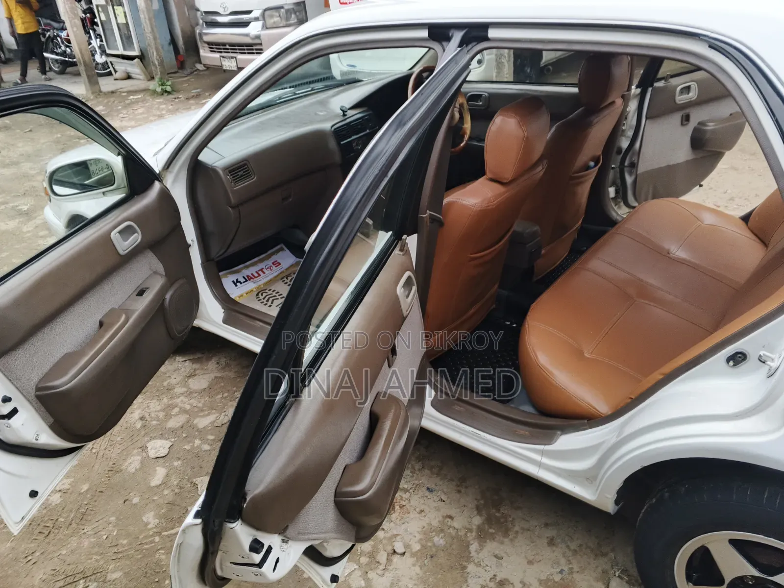 Toyota Corolla Automatic 1995 White