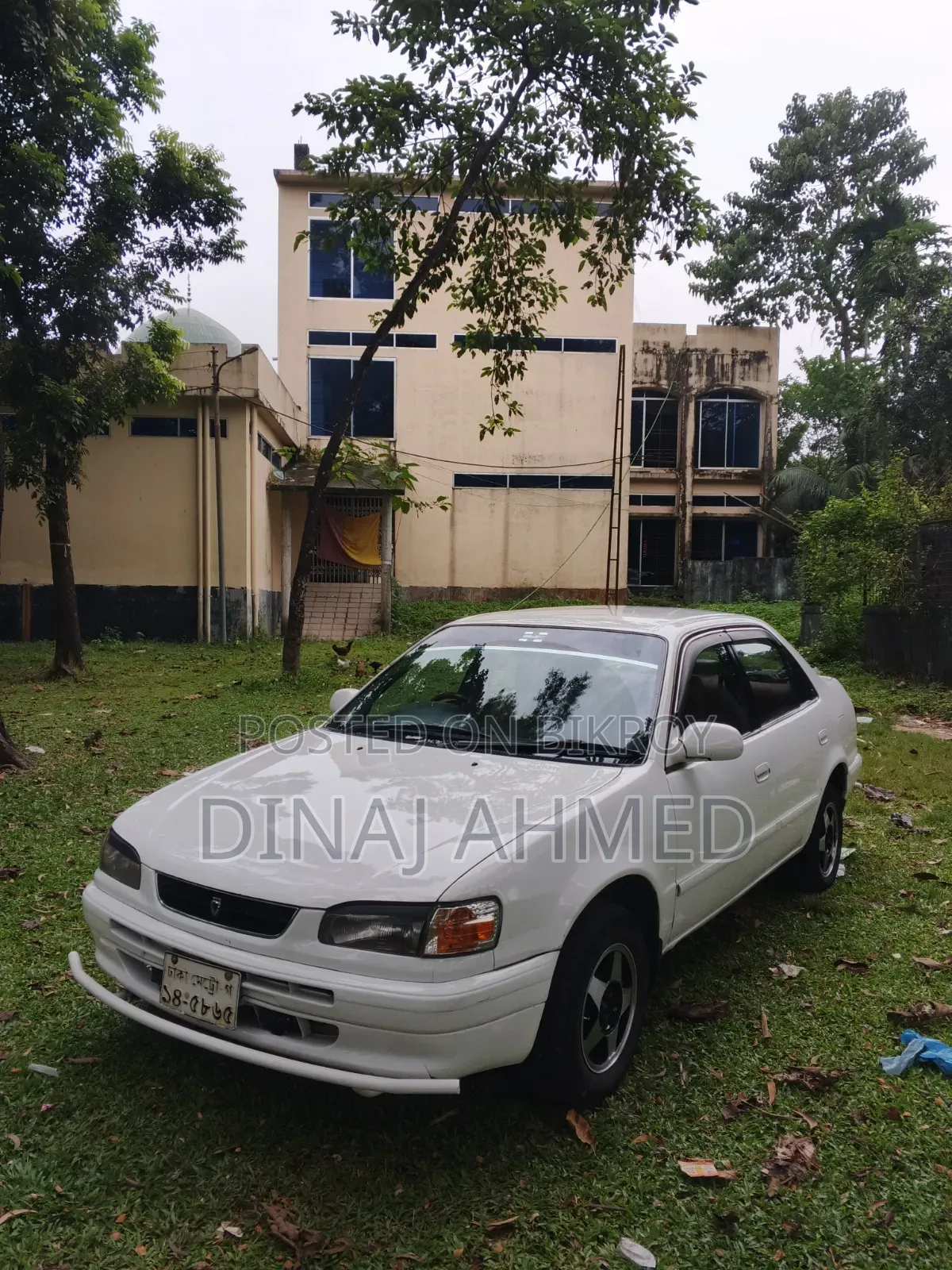 Toyota Corolla Automatic 1995 White