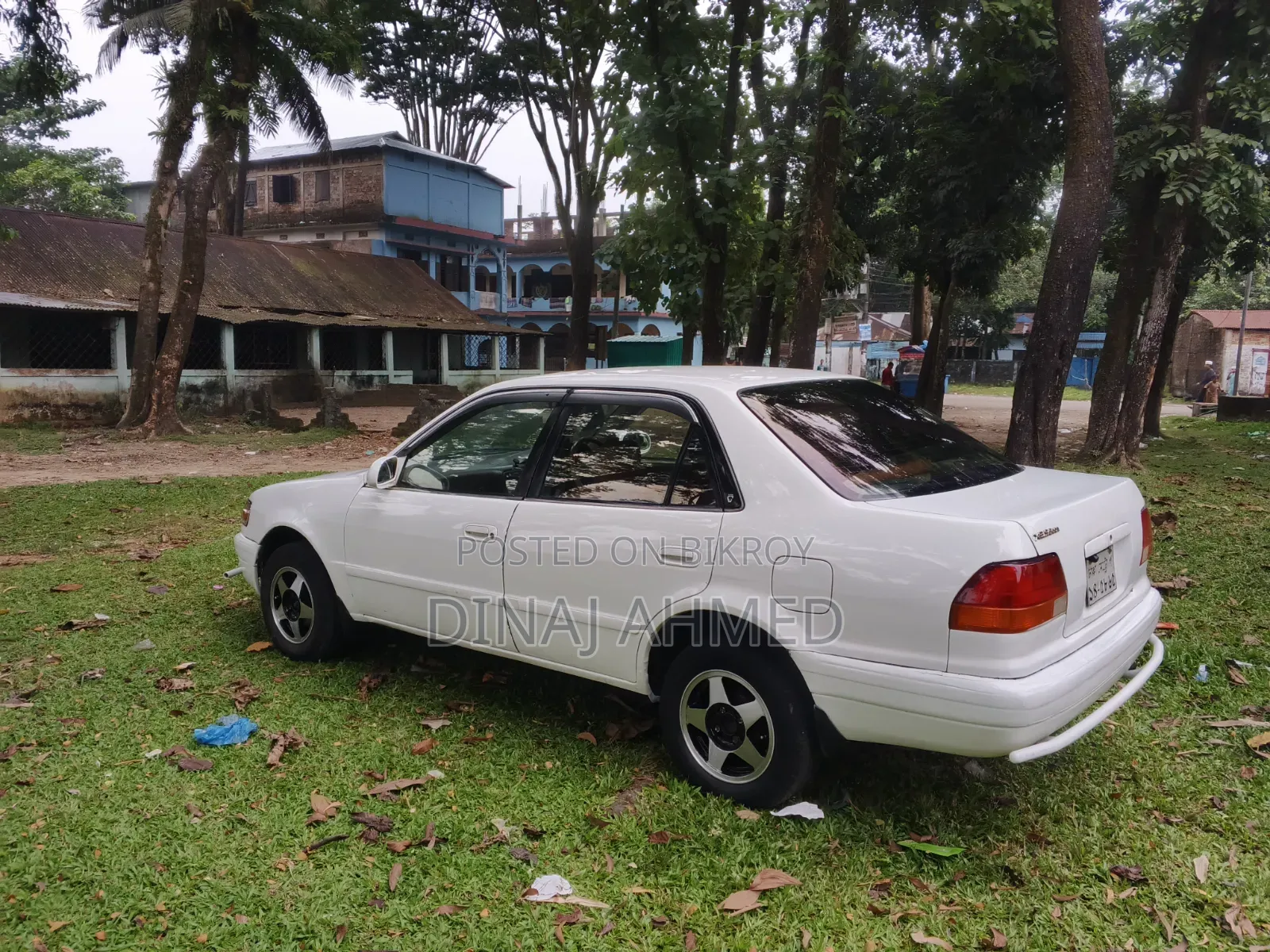 Toyota Corolla Automatic 1995 White