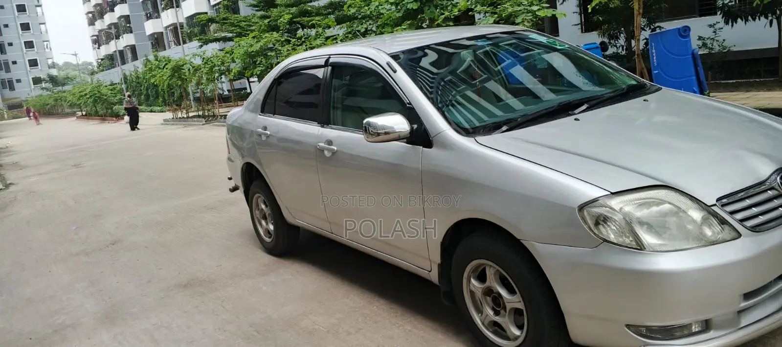 টয়োটা করোল্লা সেডান ২০০১ সিলভার