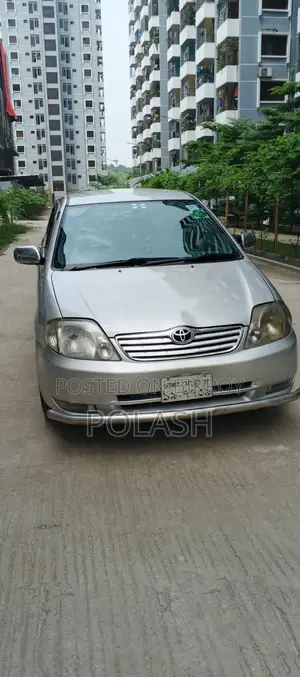 টয়োটা করোল্লা সেডান ২০০১ সিলভার