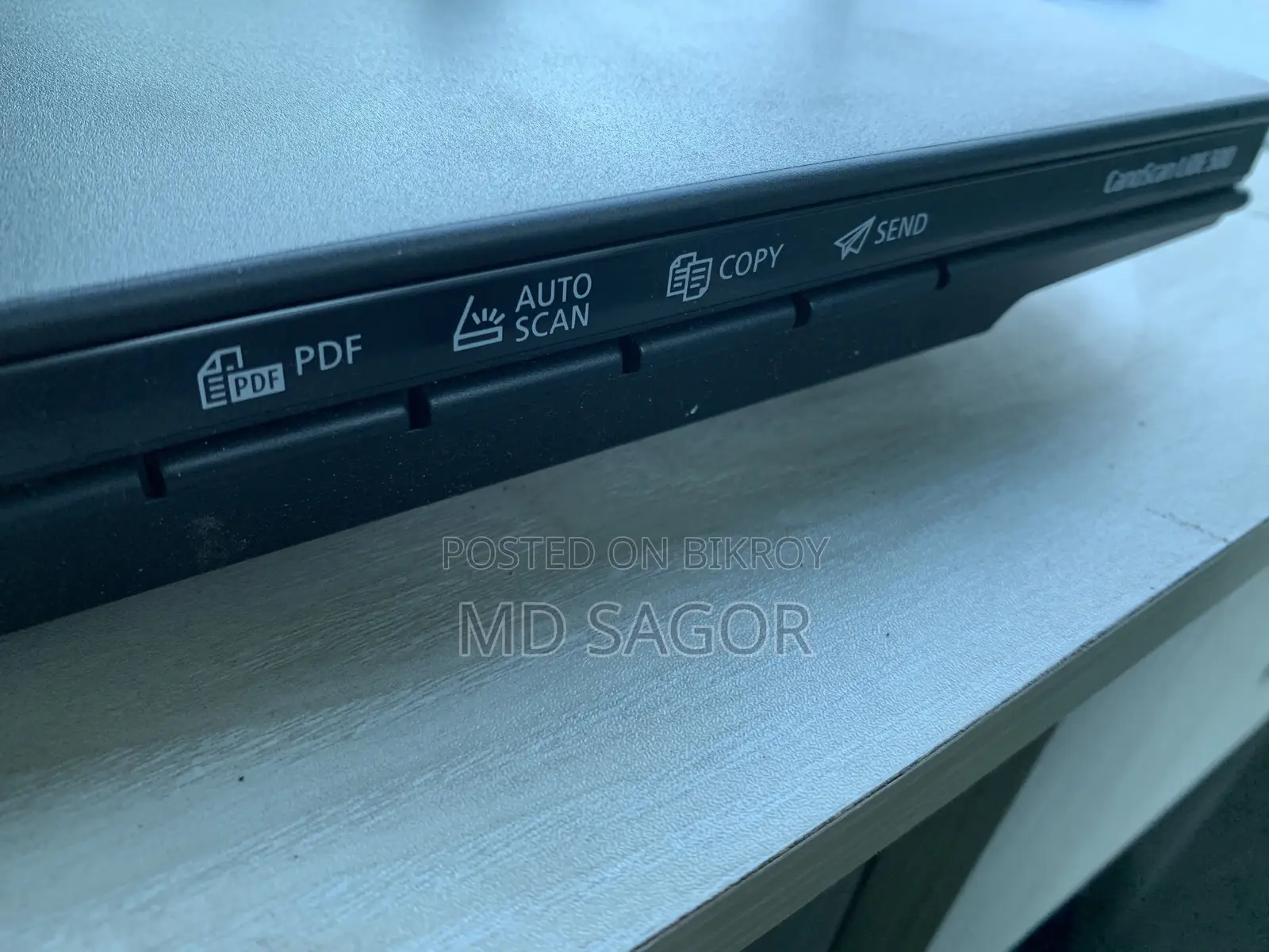 Canon Lide 300
