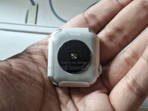 আনঅ্যাক্টিভেটেড অ্যাপল ওয়াচ এসই জেন ২ ৪০মিমি আনইউজড ইউএসএ ভেরিয়েন্ট